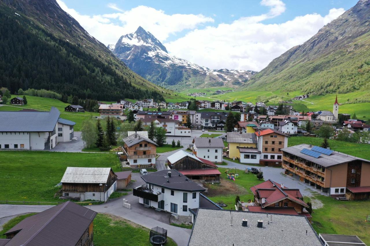 Apart Minas Galtür Kültér fotó